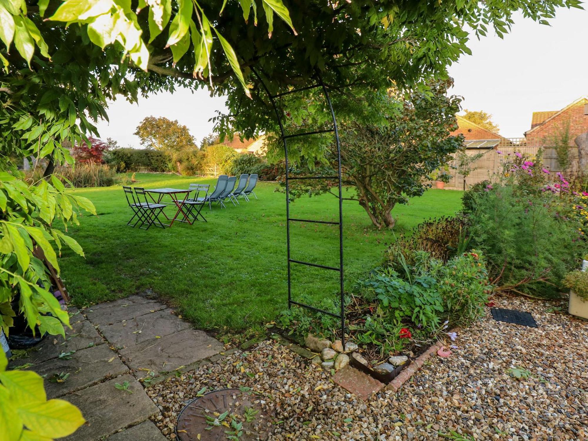 Wisteria Cottage Gayton  Bagian luar foto